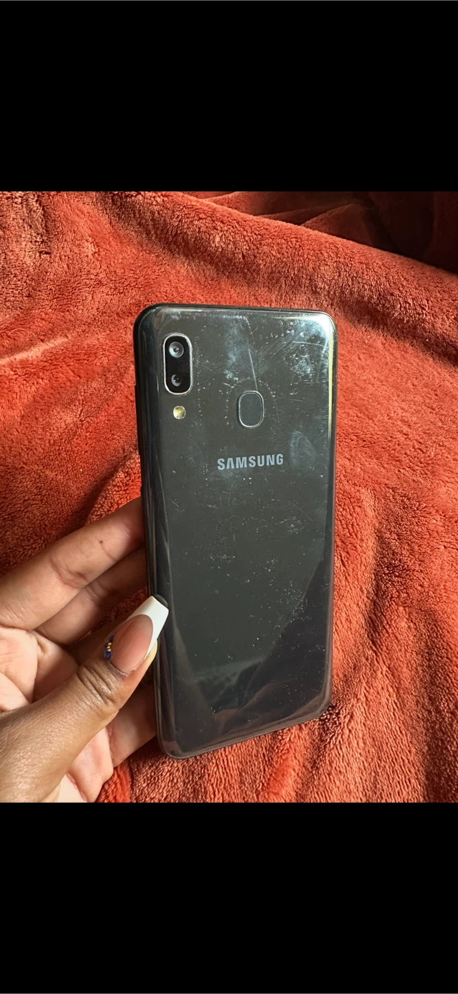 Samsung Smartphone - photo 2