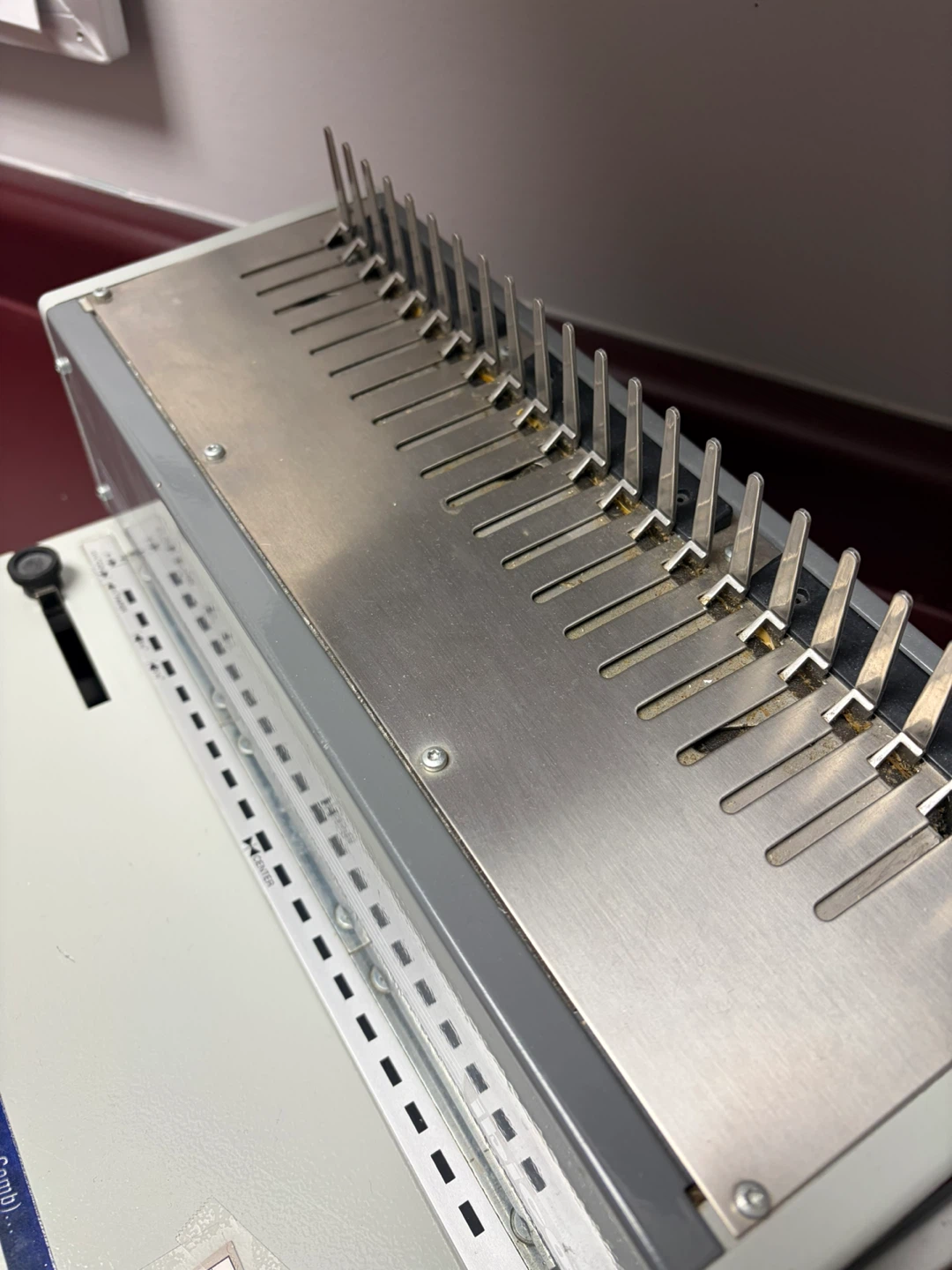 Ibico Ibimatic Comb Binding Machine - photo 2