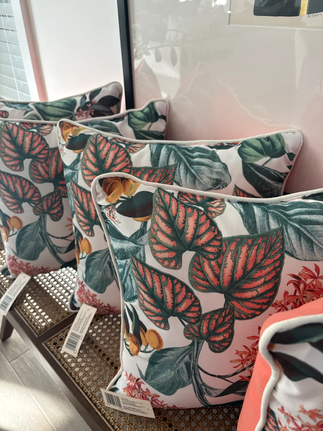New Throw pillows - photo 5