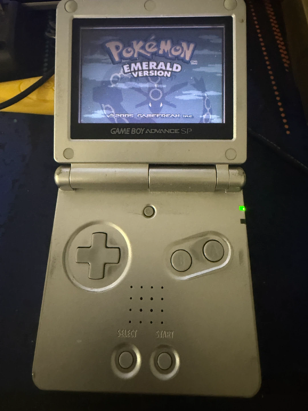 Pokémon Emerald for GBA (Authentic, Battery Needs Replacing) - photo 4