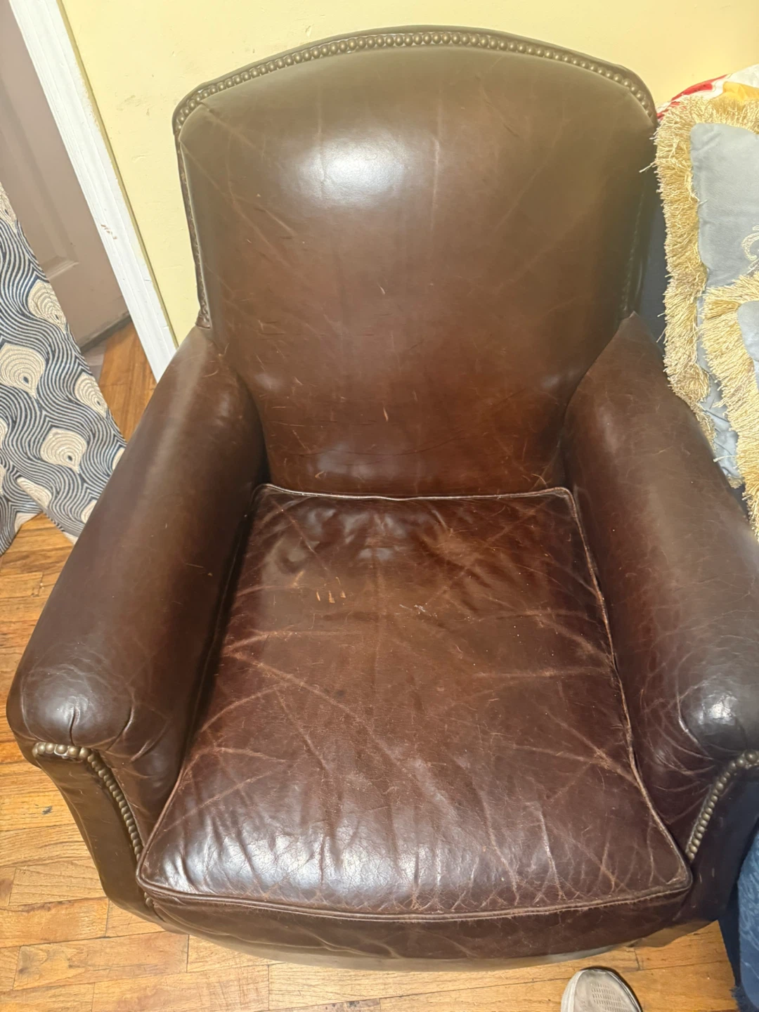 Vintage Brown Leather Club Chair - photo 2
