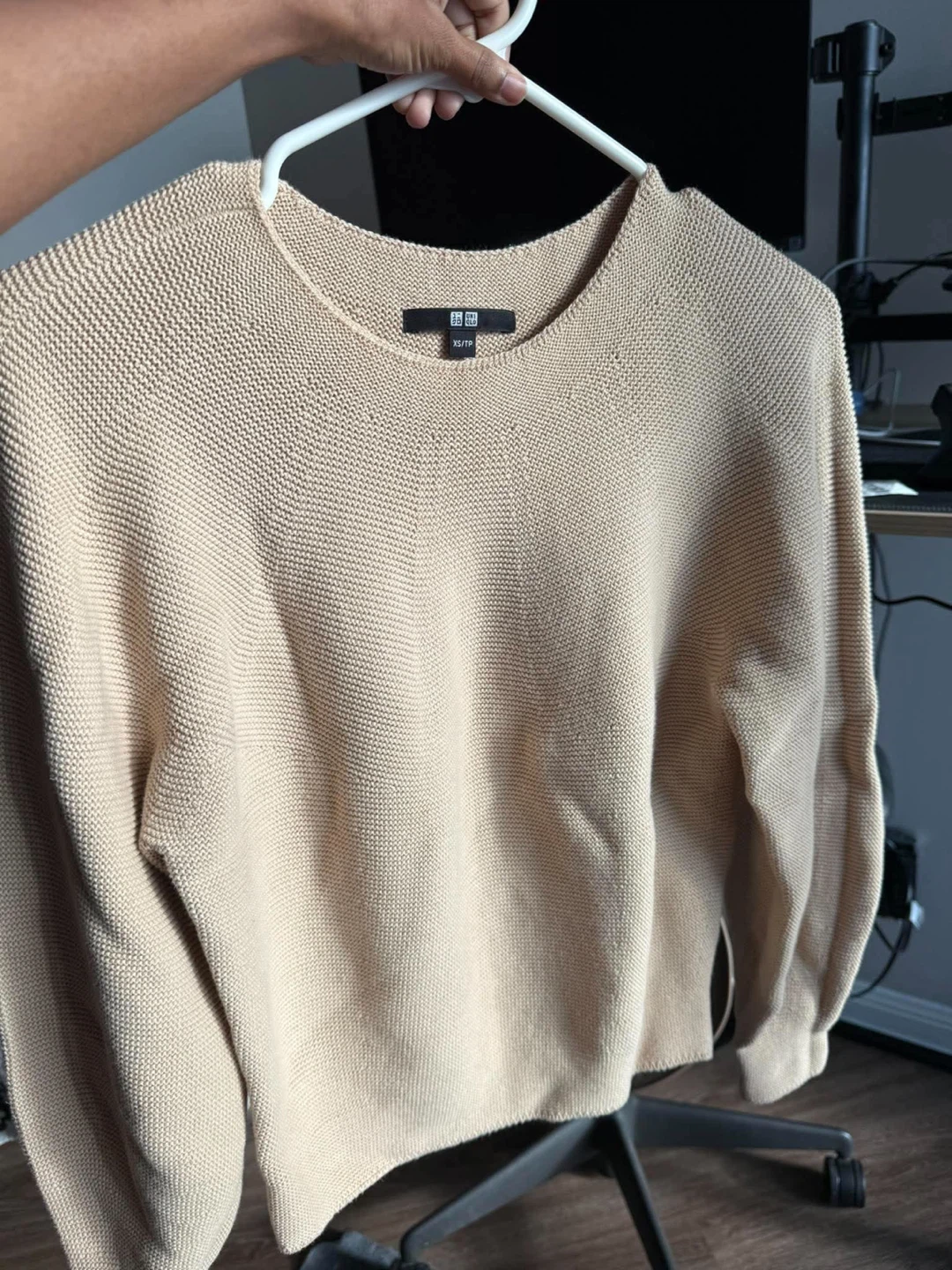 Uniqlo 3D Knit Cotton Volume Sleeve Sweater