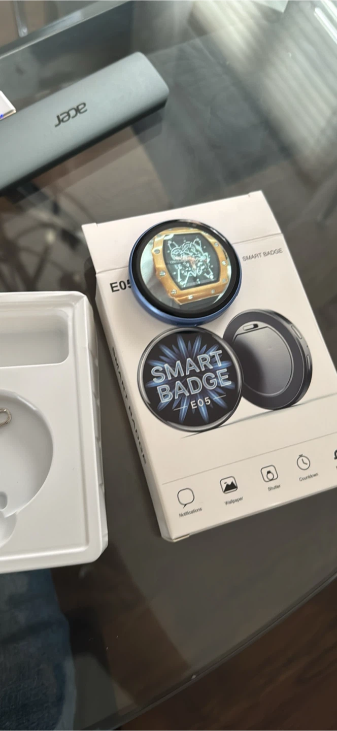 E05 Smart Badge Digital Display - photo 2