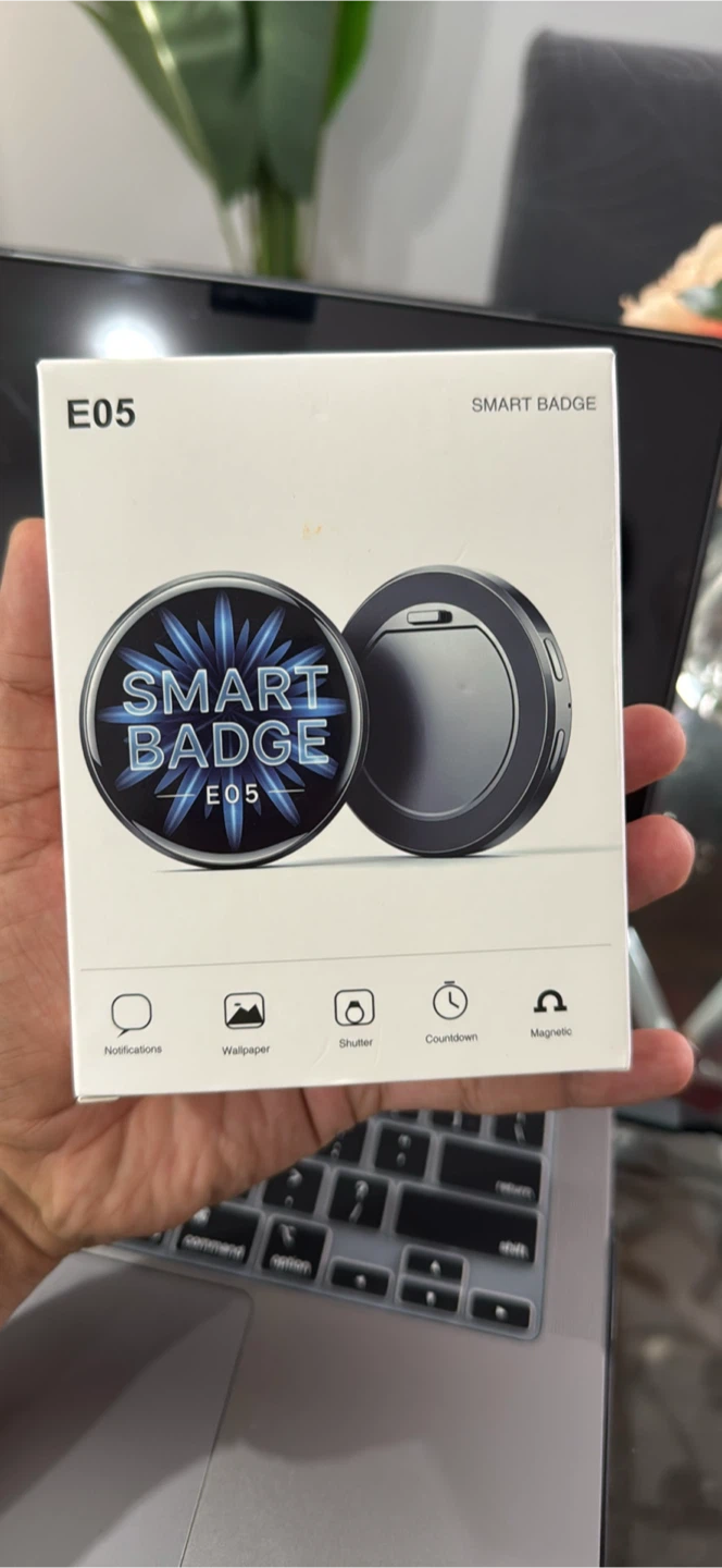 E05 Smart Badge Digital Display - photo 4