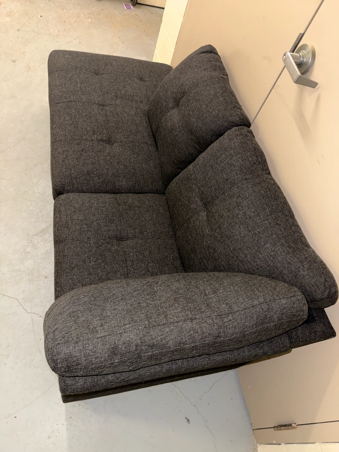 Dark Grey Tufted Chaise Lounge - photo 3
