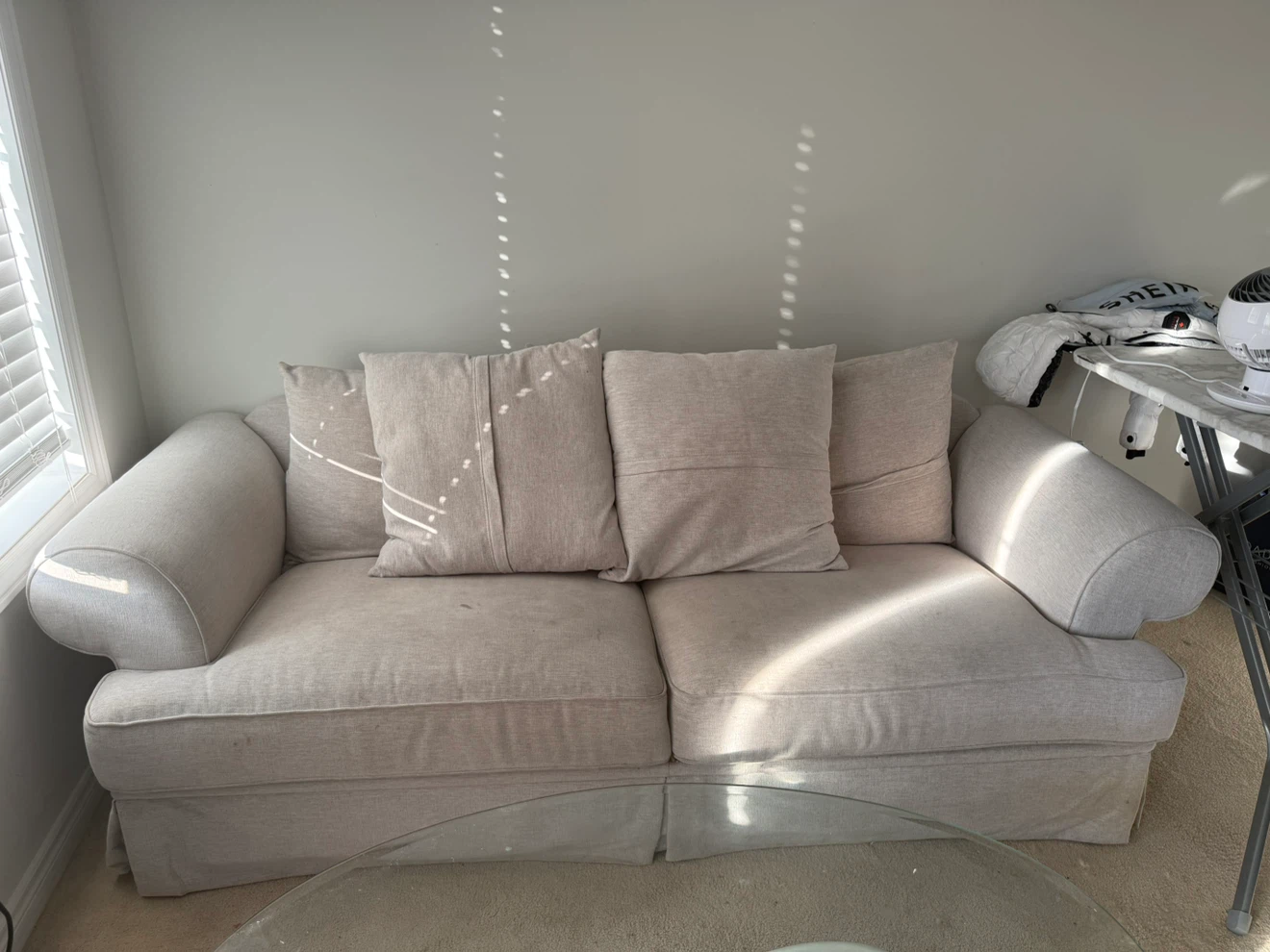 Beige two-seater sofa - photo 3