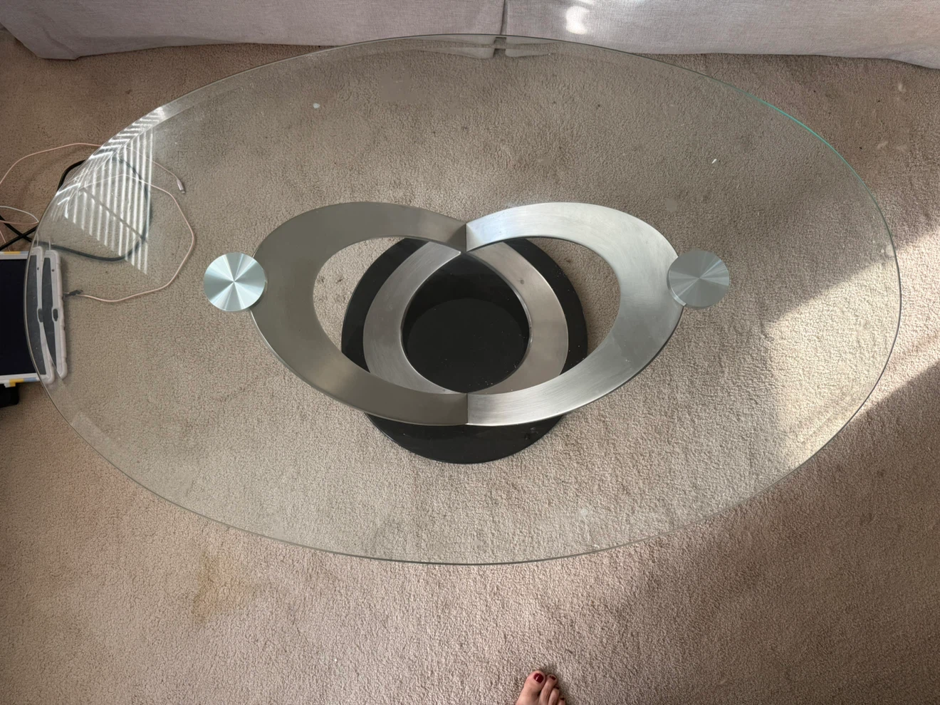 Oval Glass Coffee Table - photo 2