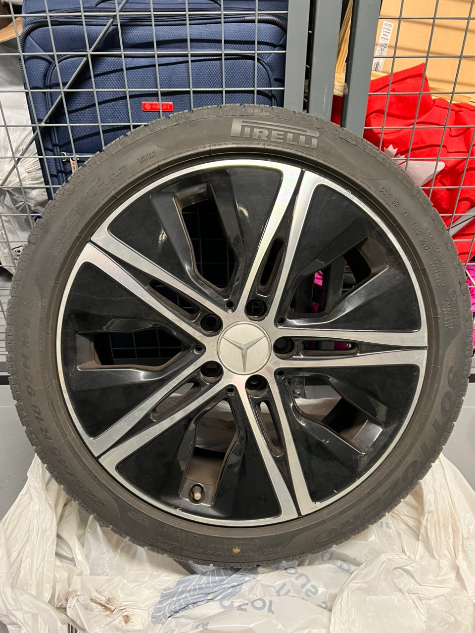 Mercedes-Benz Wheel with Pirelli Tire 225/45 R18 - photo 4