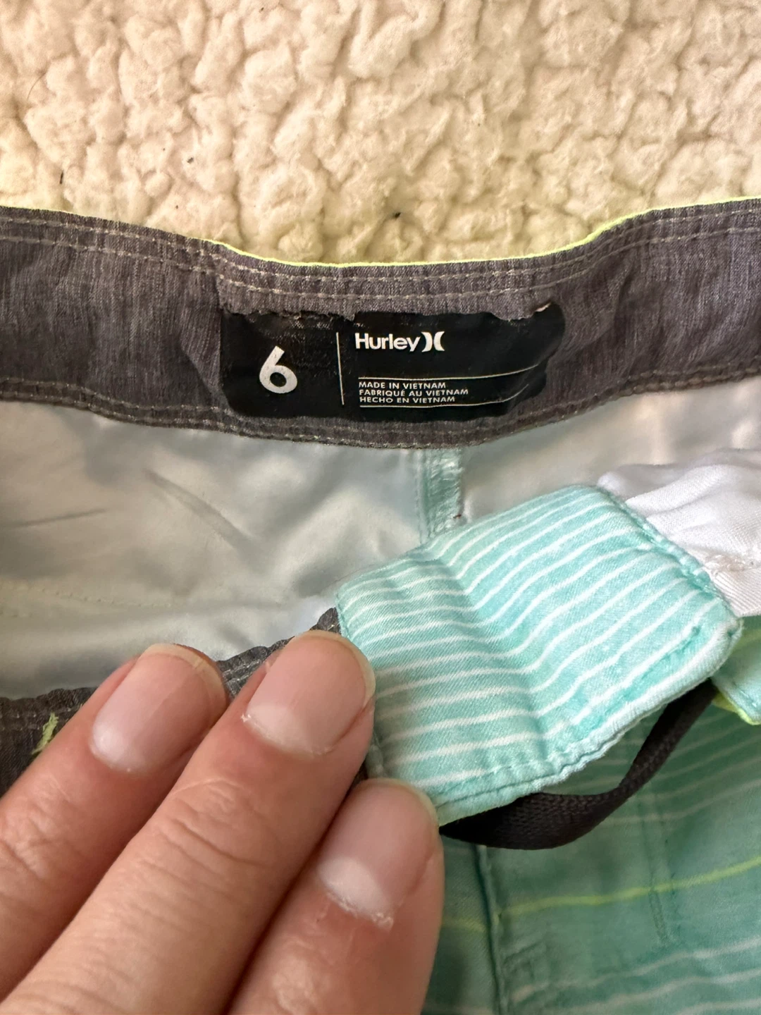 Hurley Striped Board Shorts Size 6 - photo 2