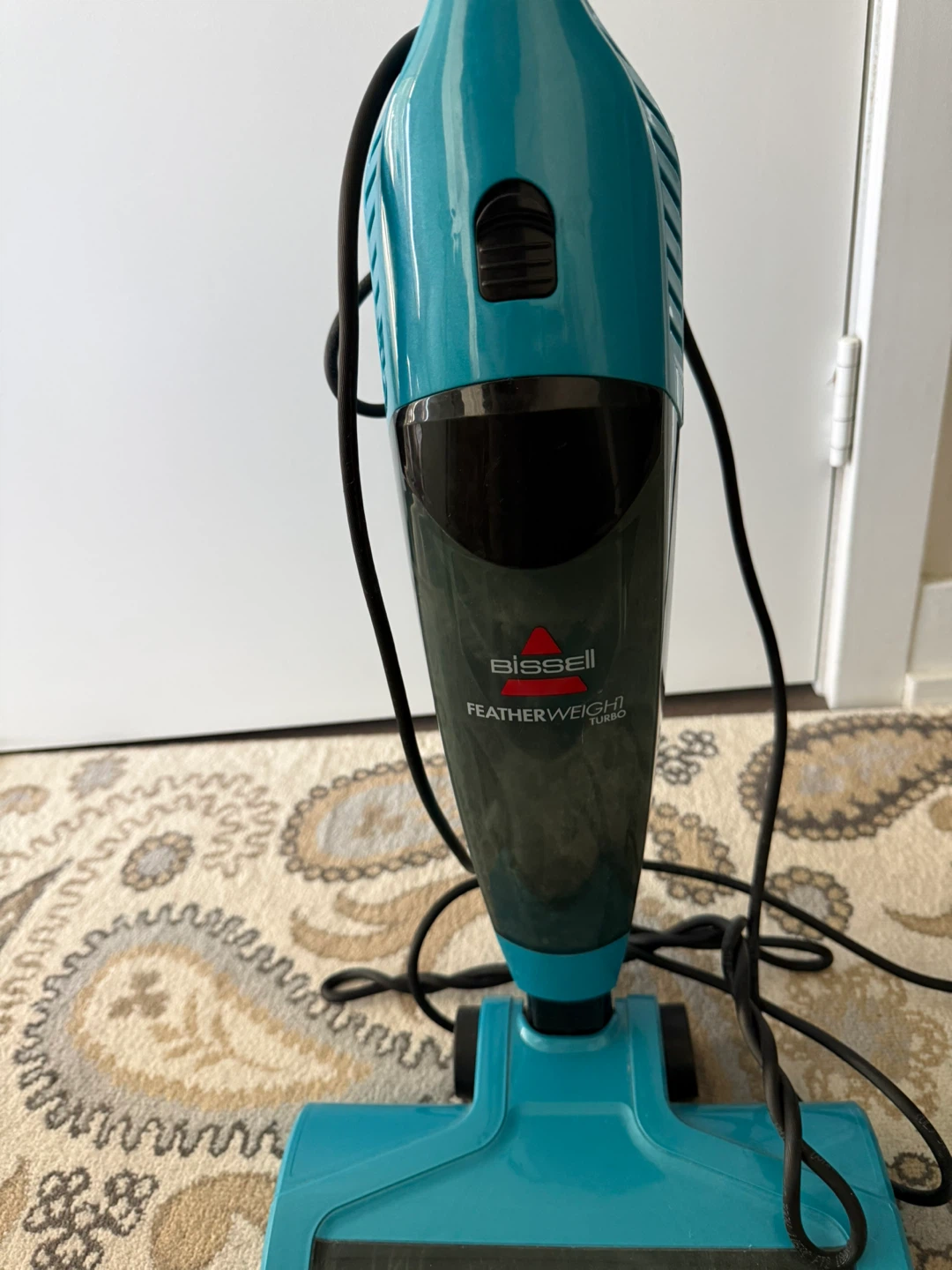 Bissell FeatherWeight Turbo Stick Vacuum - photo 2