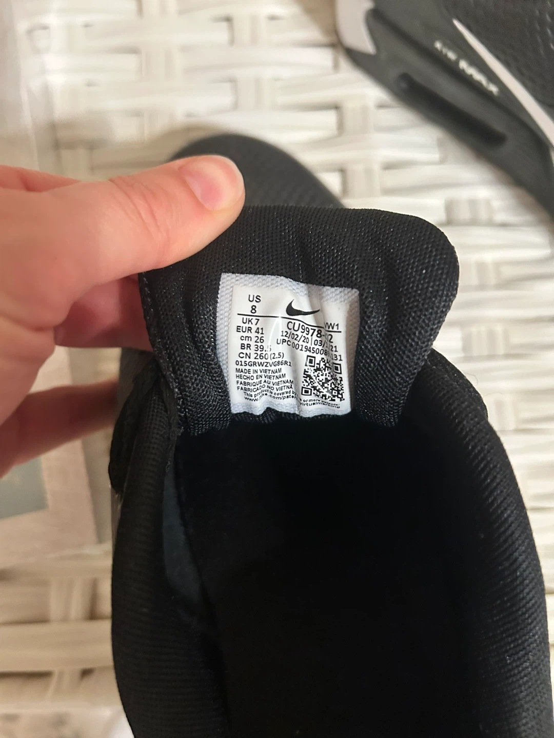 Nike Air Max 90 Black Sneakers Size 8 US - photo 4