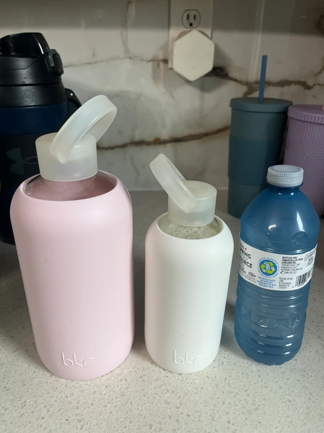 Assorted Reusable Water Bottles and Tumblers - photo 3