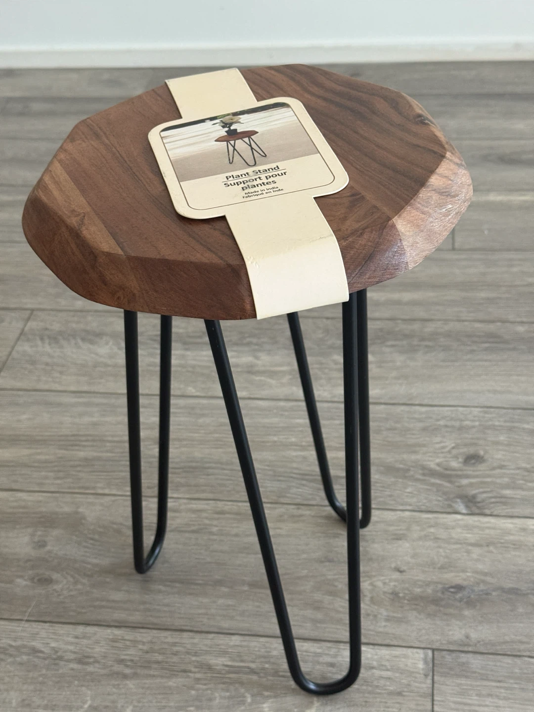 Wooden Plant Stand with Metal Legs