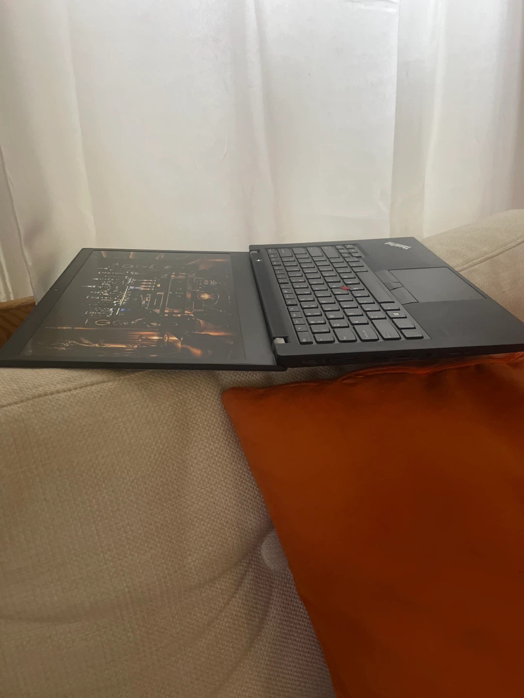 Lenovo ThinkPad T14 Laptop - photo 3