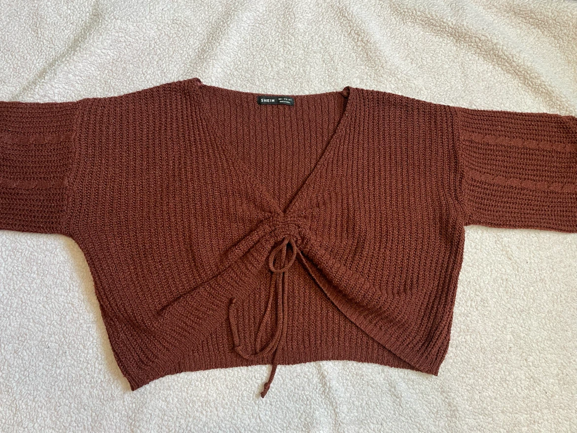 4pcs of Assorted Cropped Sweaters XS/S/M - photo 4
