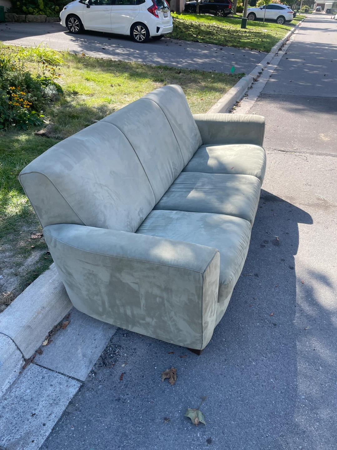 Light Green Three-Seater Sofa - photo 3