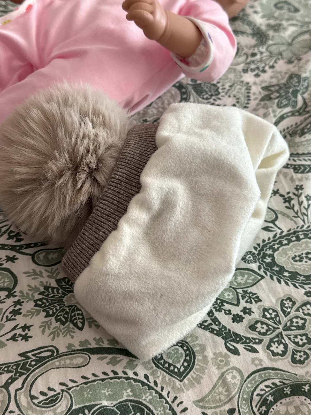Beige Knit Toque with Faux Fur Pom - photo 3