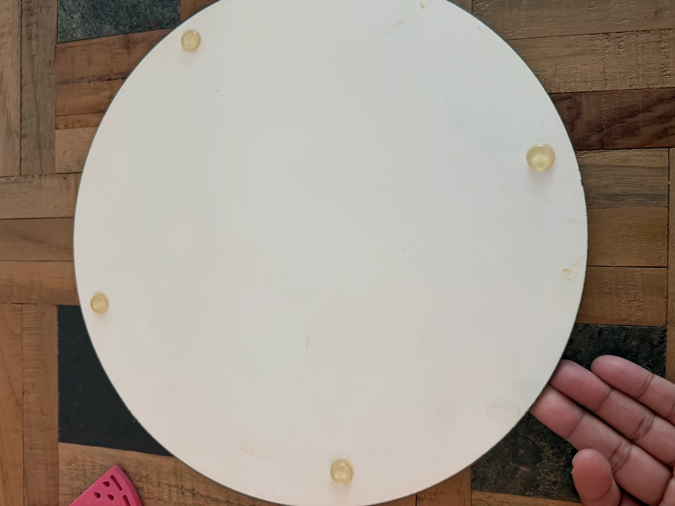Round glass spice jar design cutting board - photo 2
