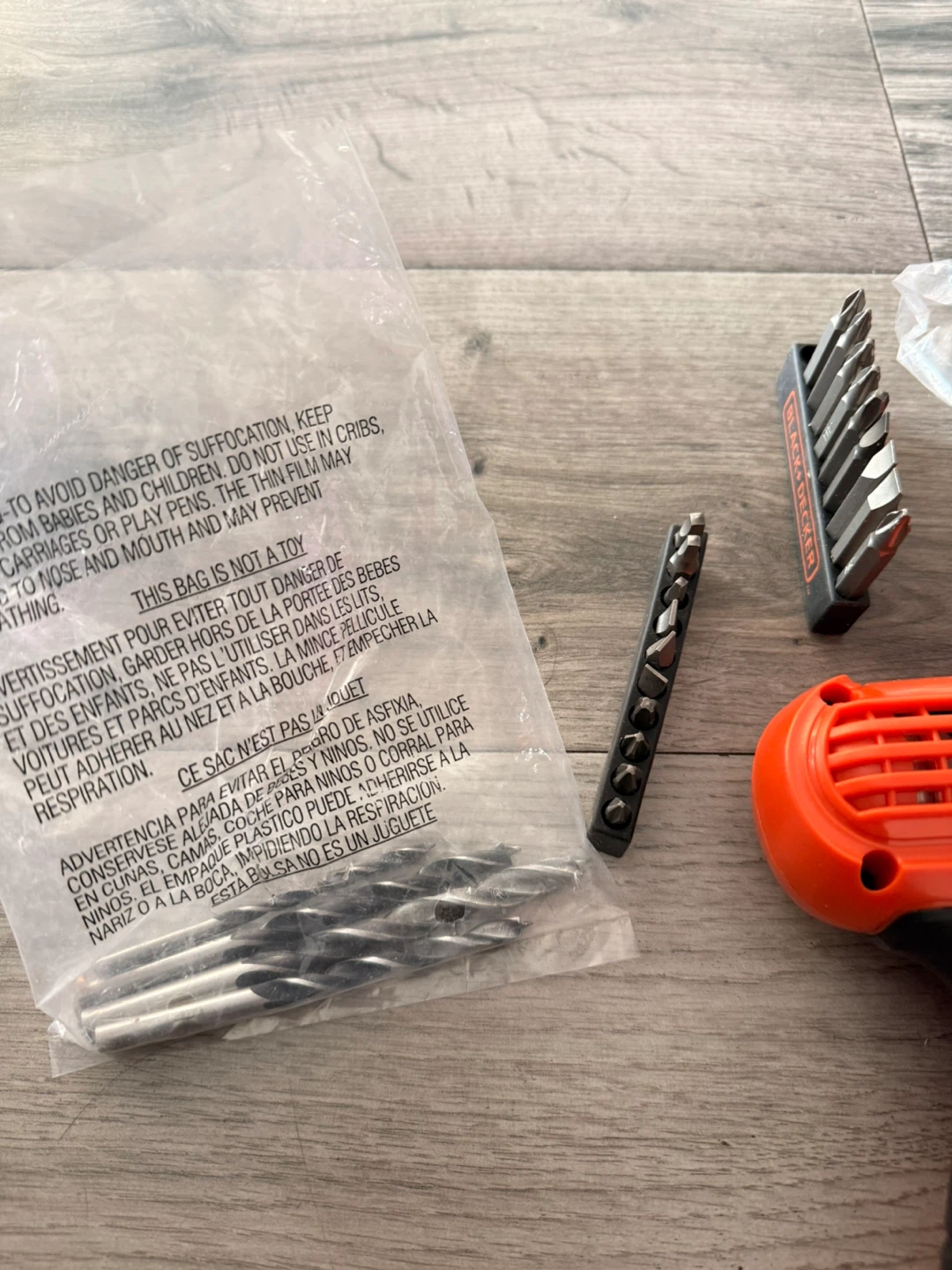Black+Decker 20V Max Cordless Drill - photo 4