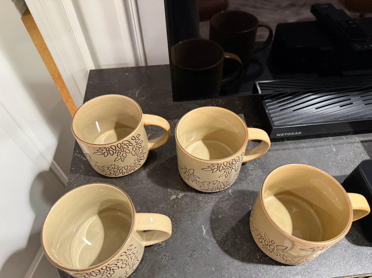 Set of 4  Starbuck Ceramic Mugs with Floral Pattern - photo 2