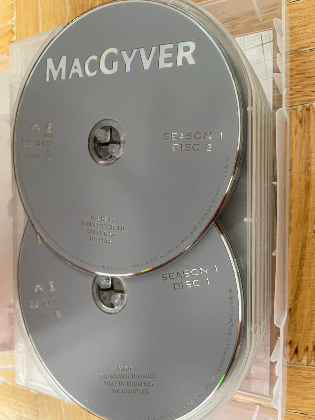 MacGyver Seasons 1-4 DVD Box Set - photo 4