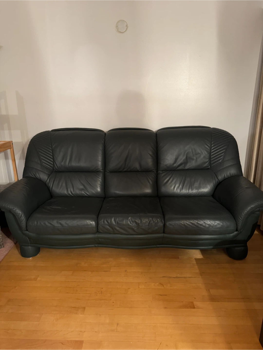 2 piece leather couches - photo 2