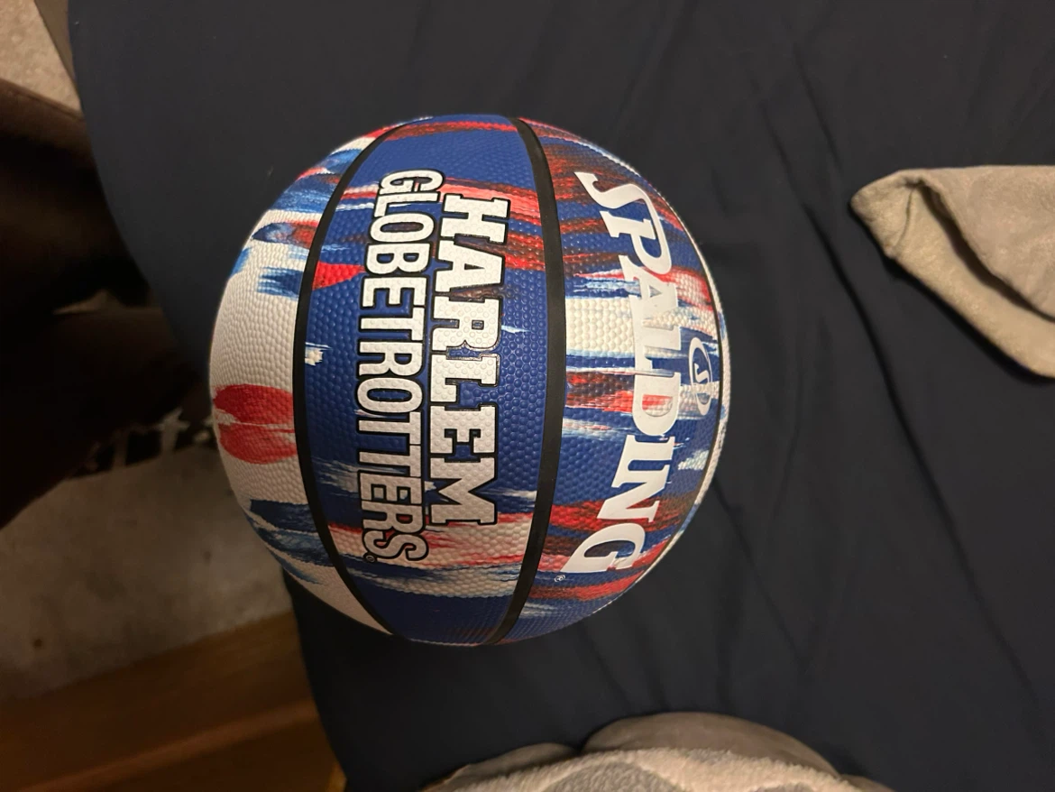 SIGNED Spalding Harlem Globetrotters Marble Series Basketball