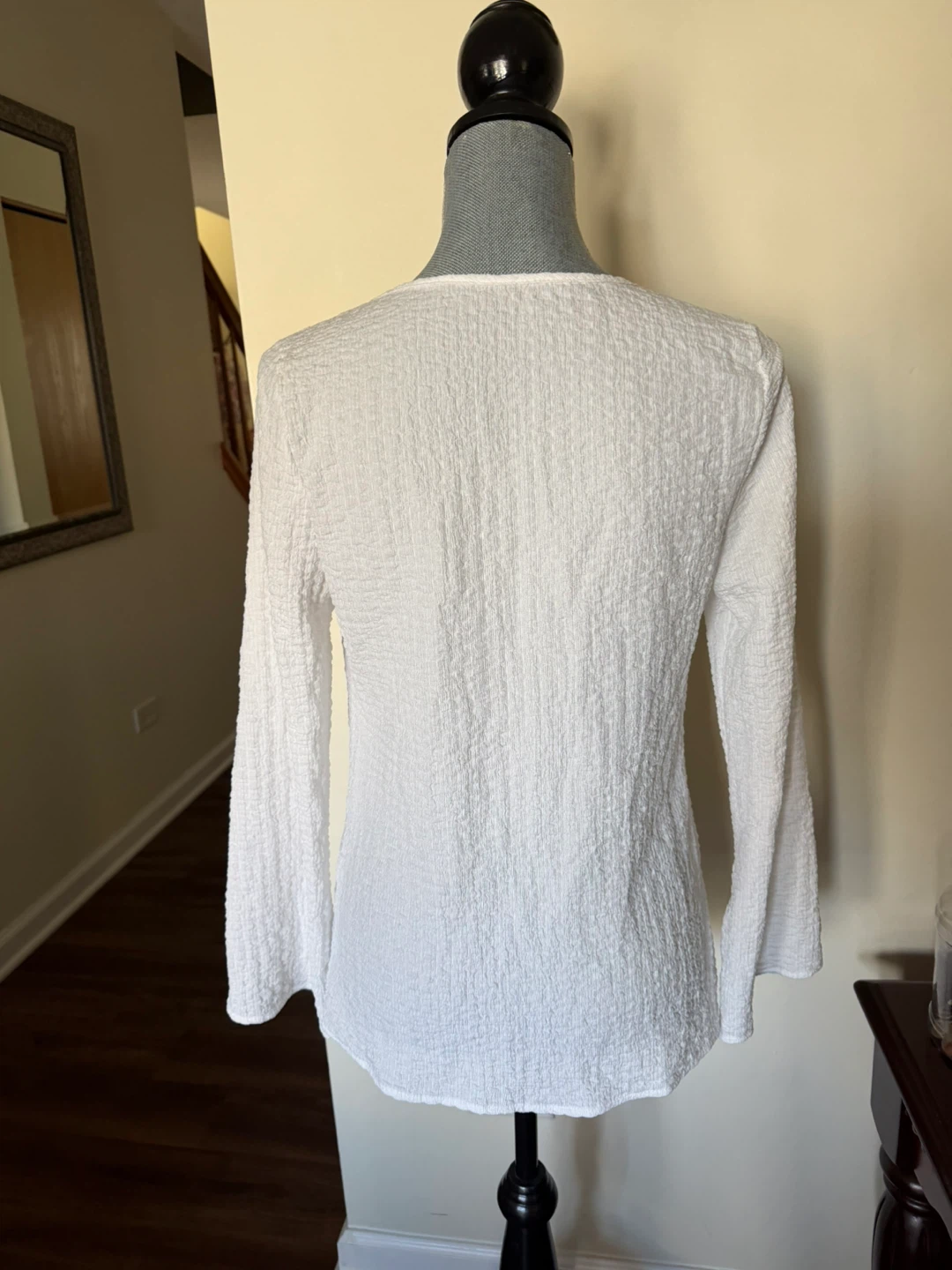White Tie-Front Cardigan size small New open package - photo 2
