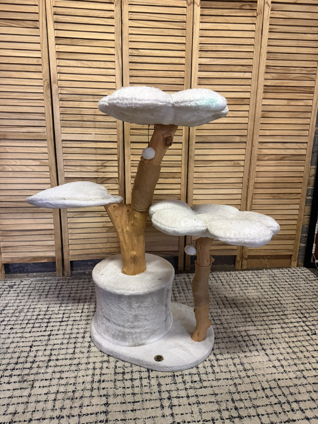 Flower Shaped Cat Tree