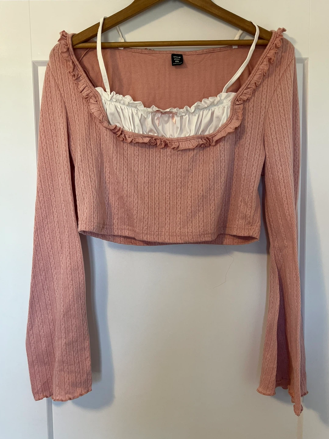 SHEIN Curve OXL pink crop top