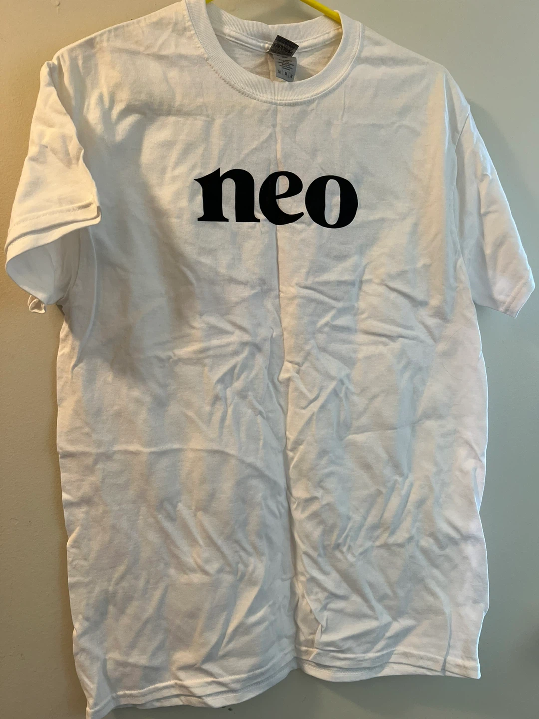 New-CNE Neo Graphic T-Shirt White Medium