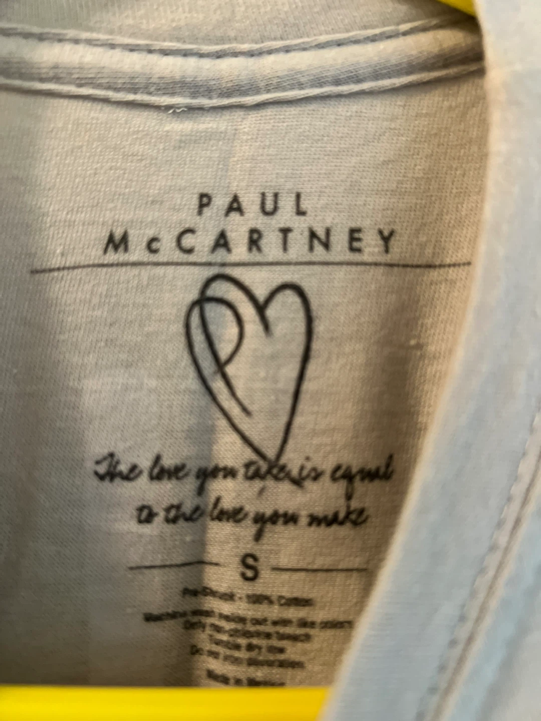New-Paul McCartney Out There Tour T-Shirt-size Small - photo 3