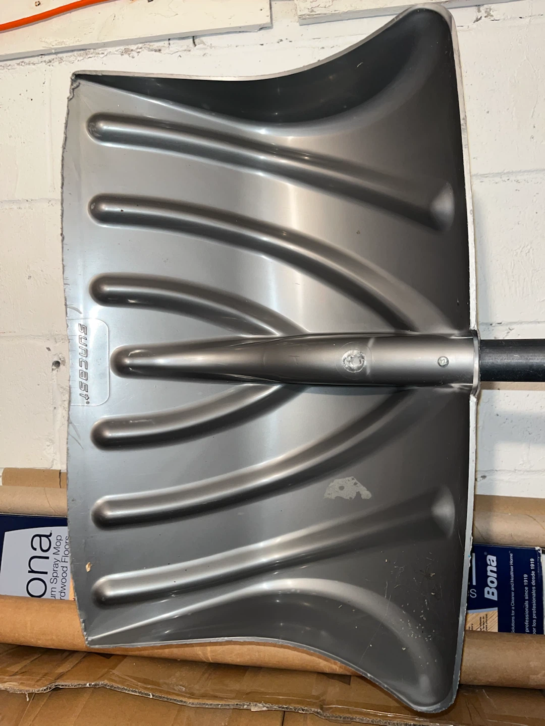 Suncast Snow Shovel
