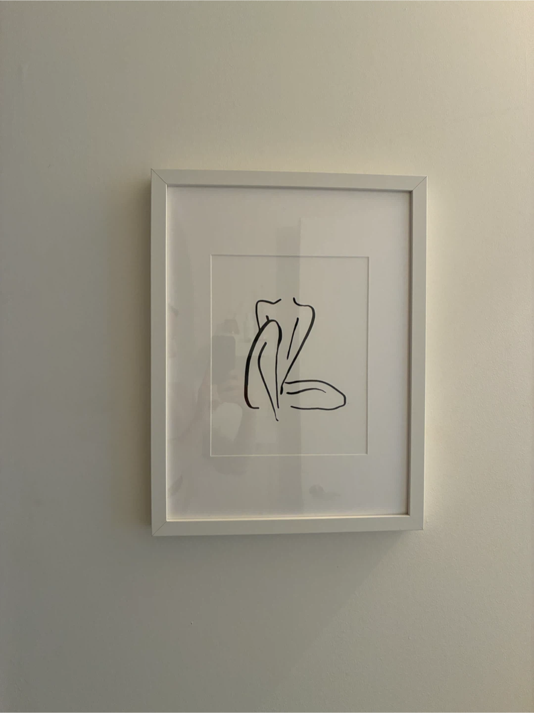 MOVING SALE 🌟 Minimalist Line Art Print in White Frame