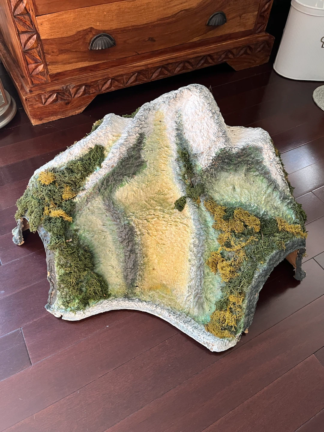 Scale Mountain