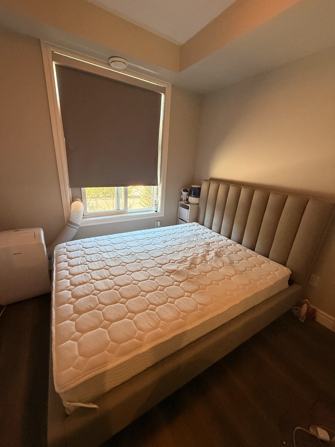 Bed with headboard (Foam included)