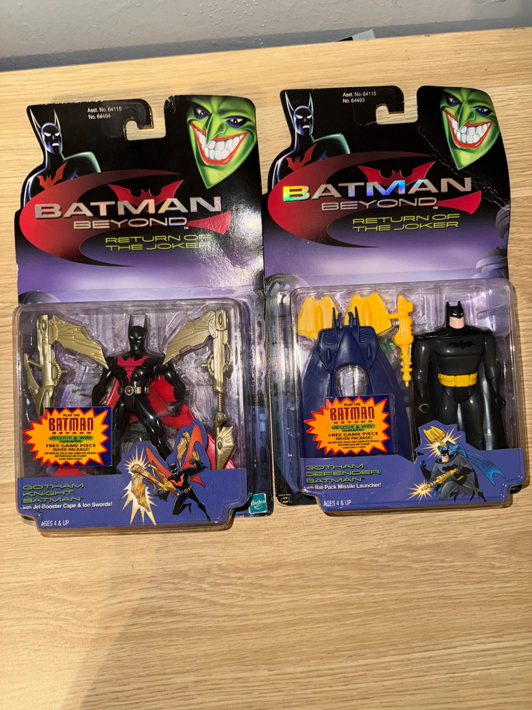 2 Batman Beyond Return of the Joker Action Figures