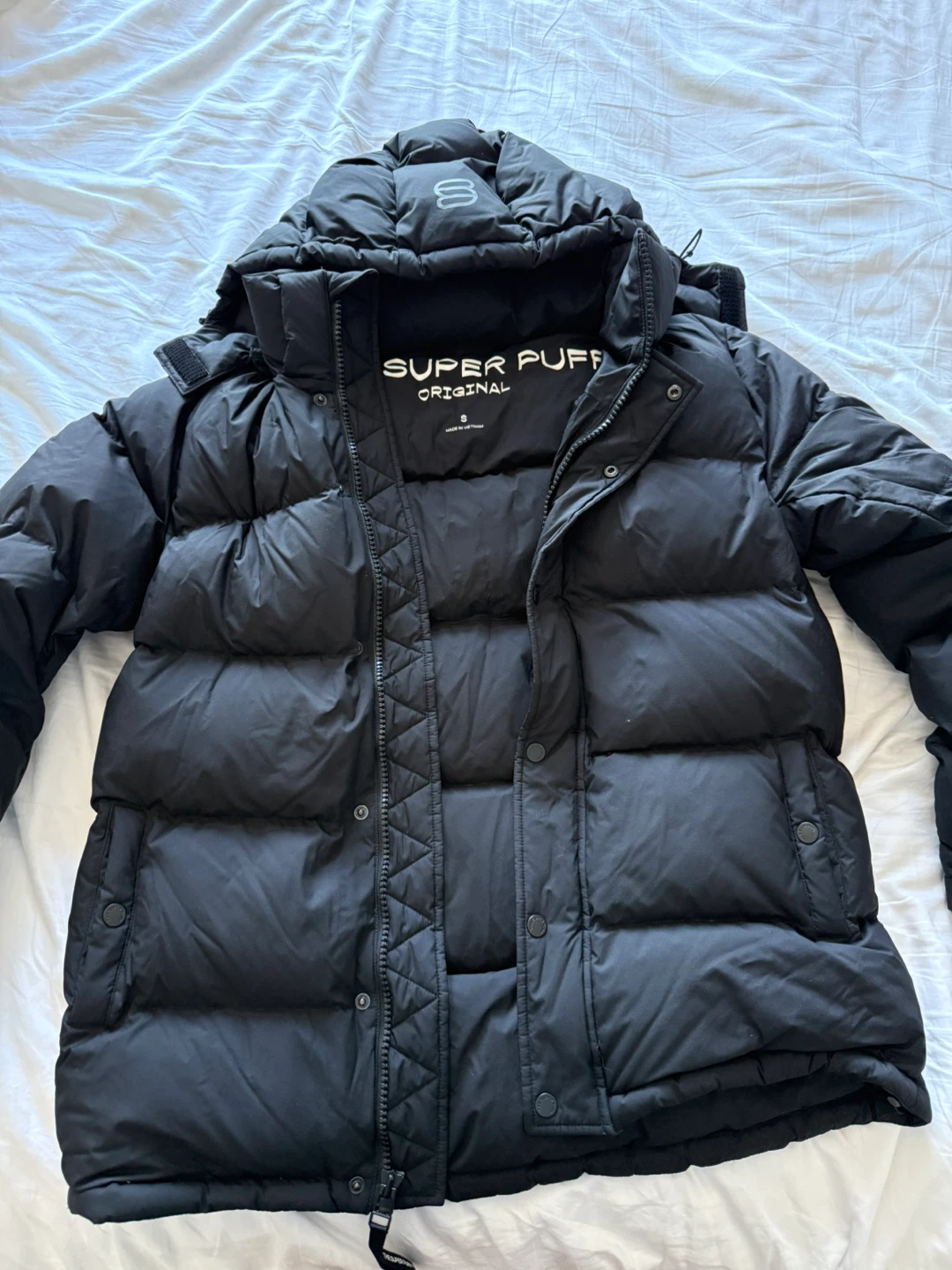 Aritzia The Super Puff Original Jacket Black