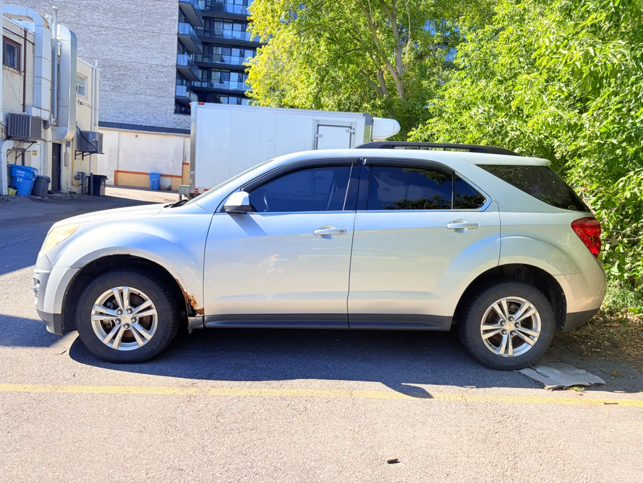 Silver Chevrolet Equinox SUV - photo 2