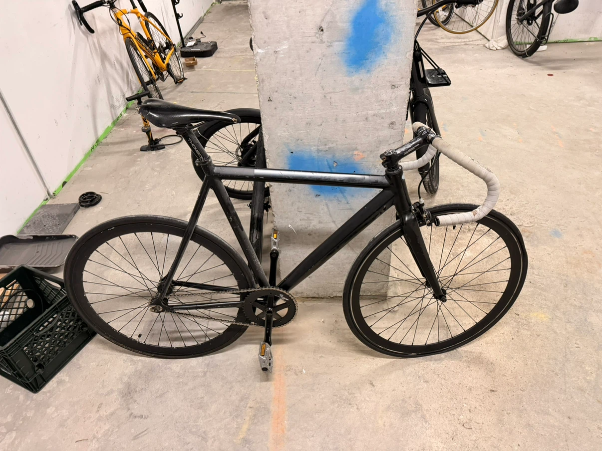 Throne Fixed Gear Bike