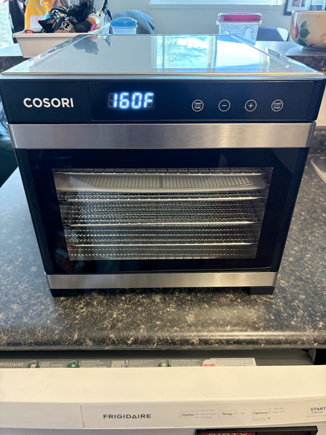 Cosori Food Dehydrator – 6 Stainless Steel Trays