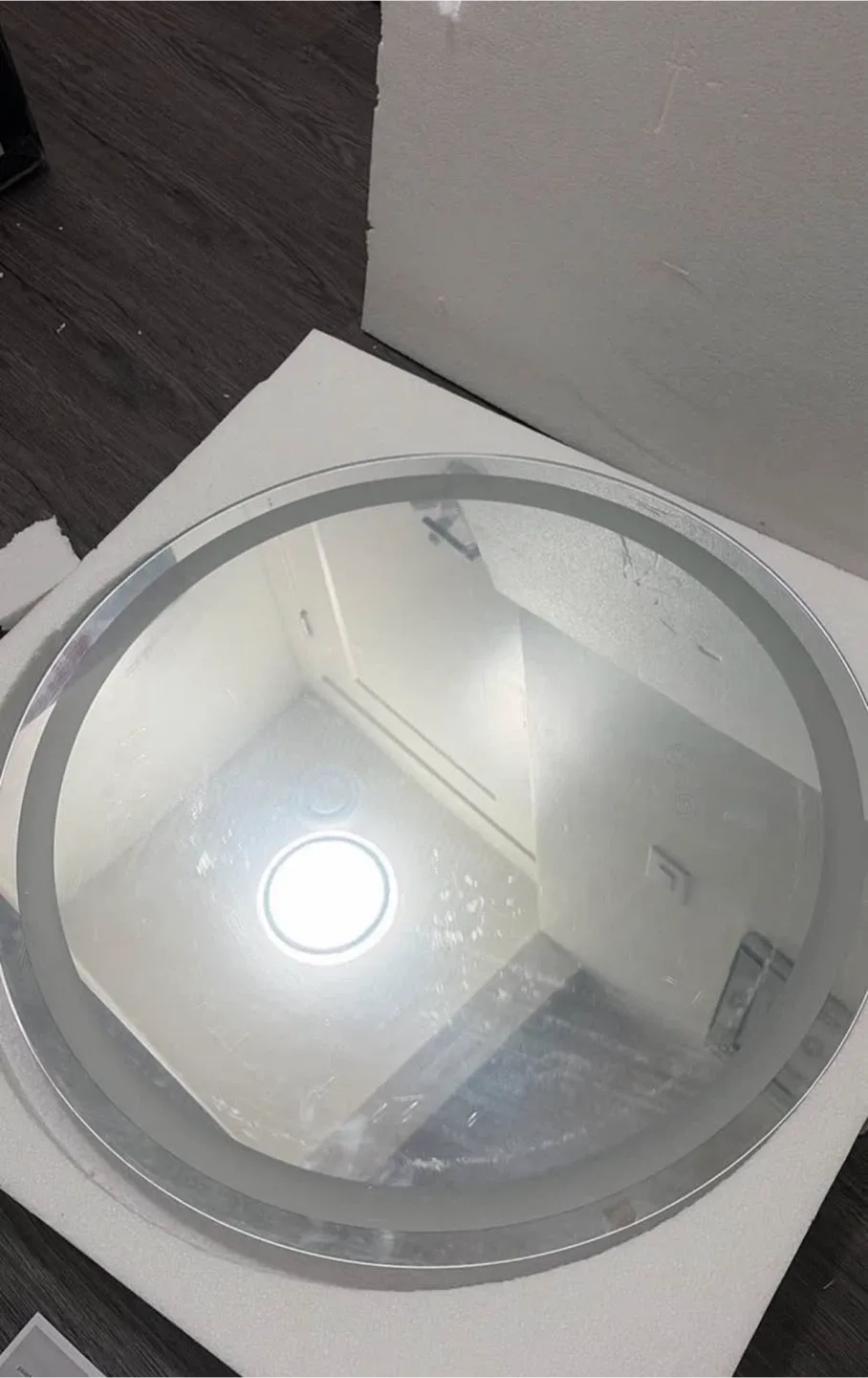 Bexenne Round LED Bathroom Mirror - photo 4