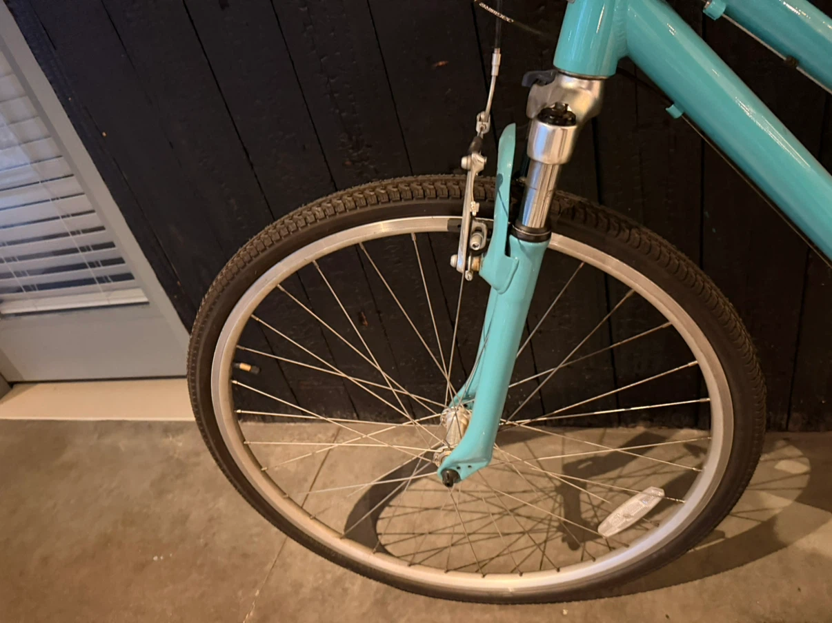 7-Speed Hybrid Bicycle in Light Blue - photo 2