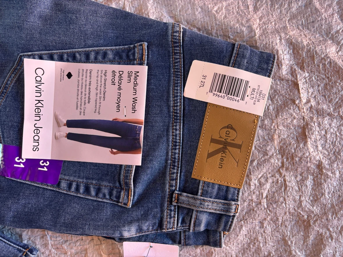 Ladies Calvin Klein Slim Jeans Medium Wash - photo 2