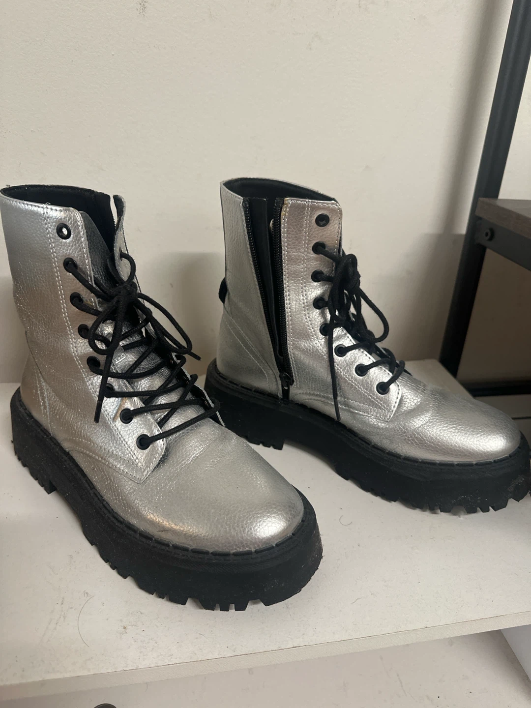 Zara Silver Metallic Lug Sole Boots - photo 3