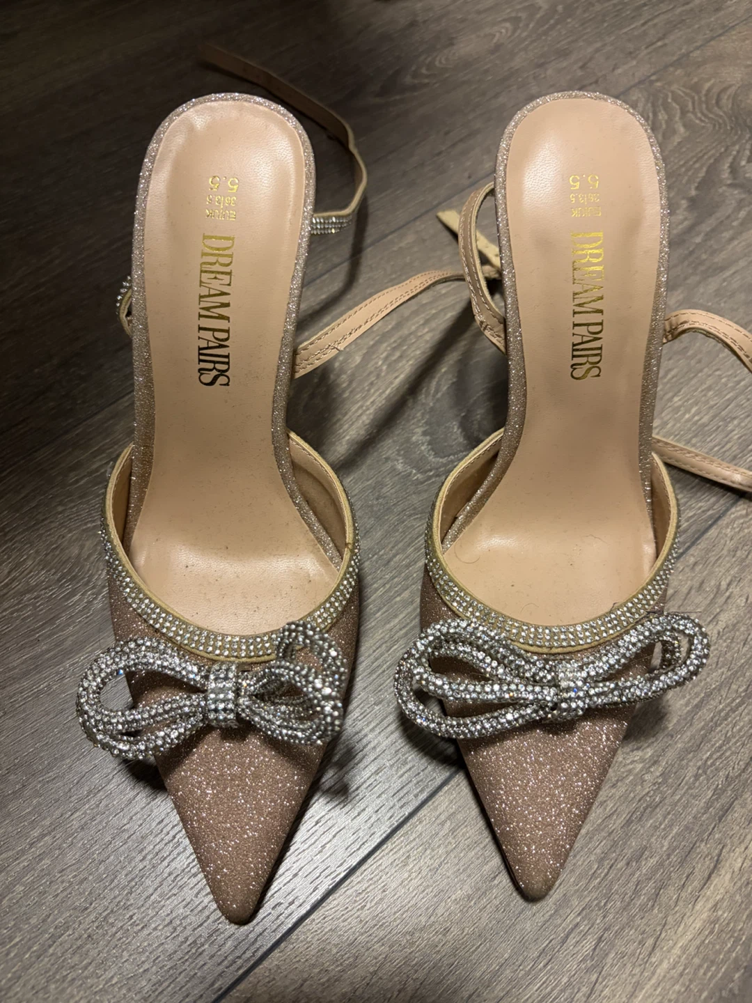 Dream Pairs Glitter Bow Heels