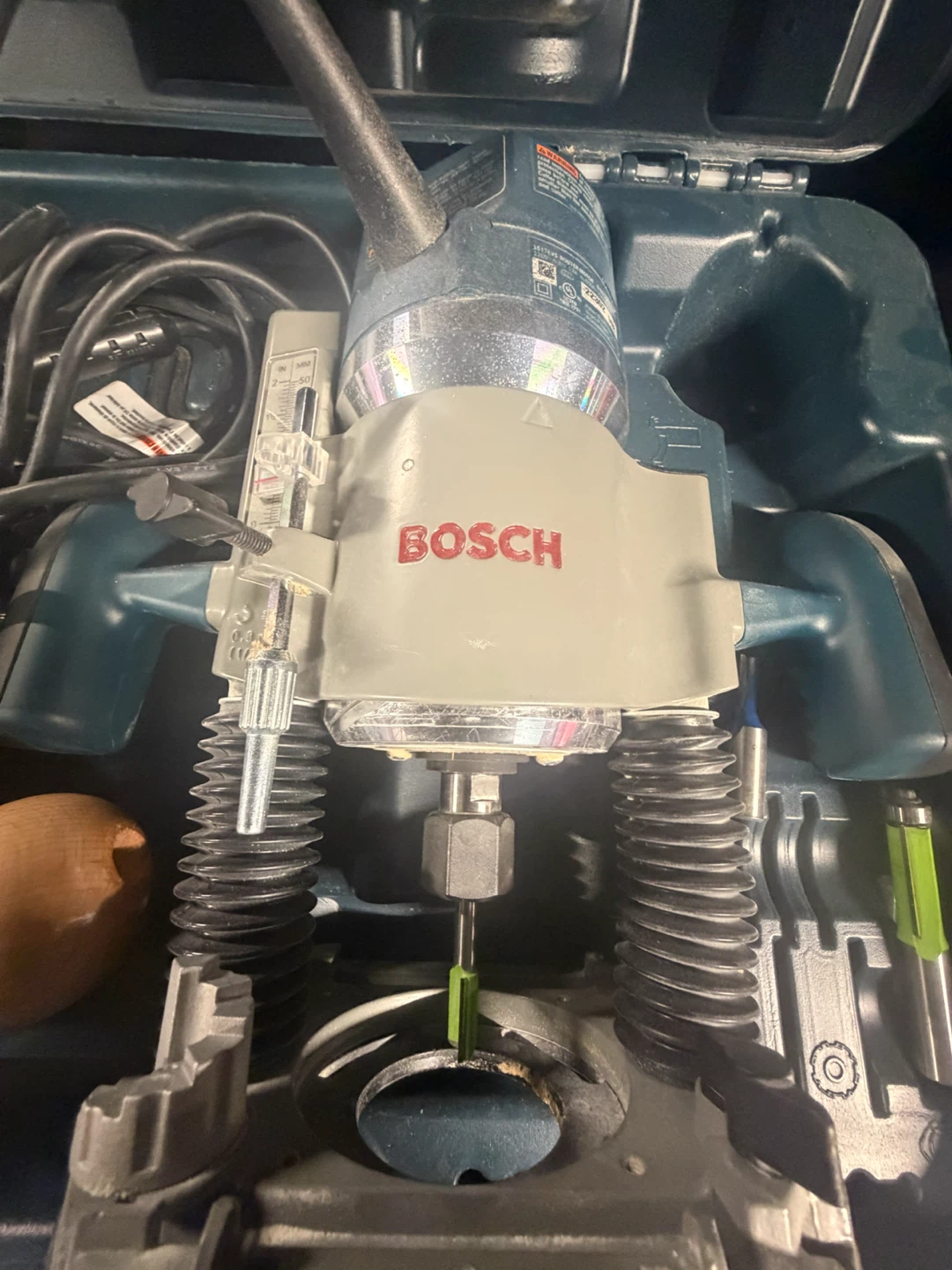 Bosch 1617EVS Router Set - photo 3