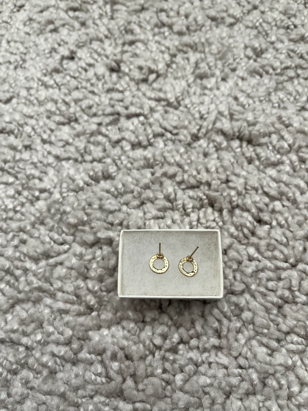 Gold-tone circle stud earrings - photo 3