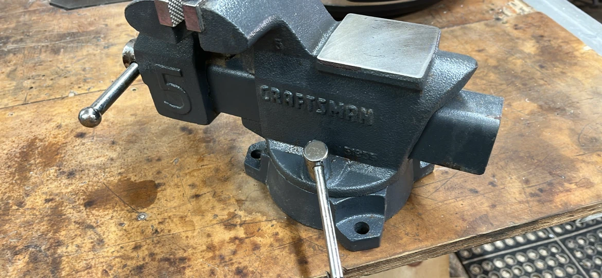 Vintage Craftsman 5-inch Bench Vise - photo 5