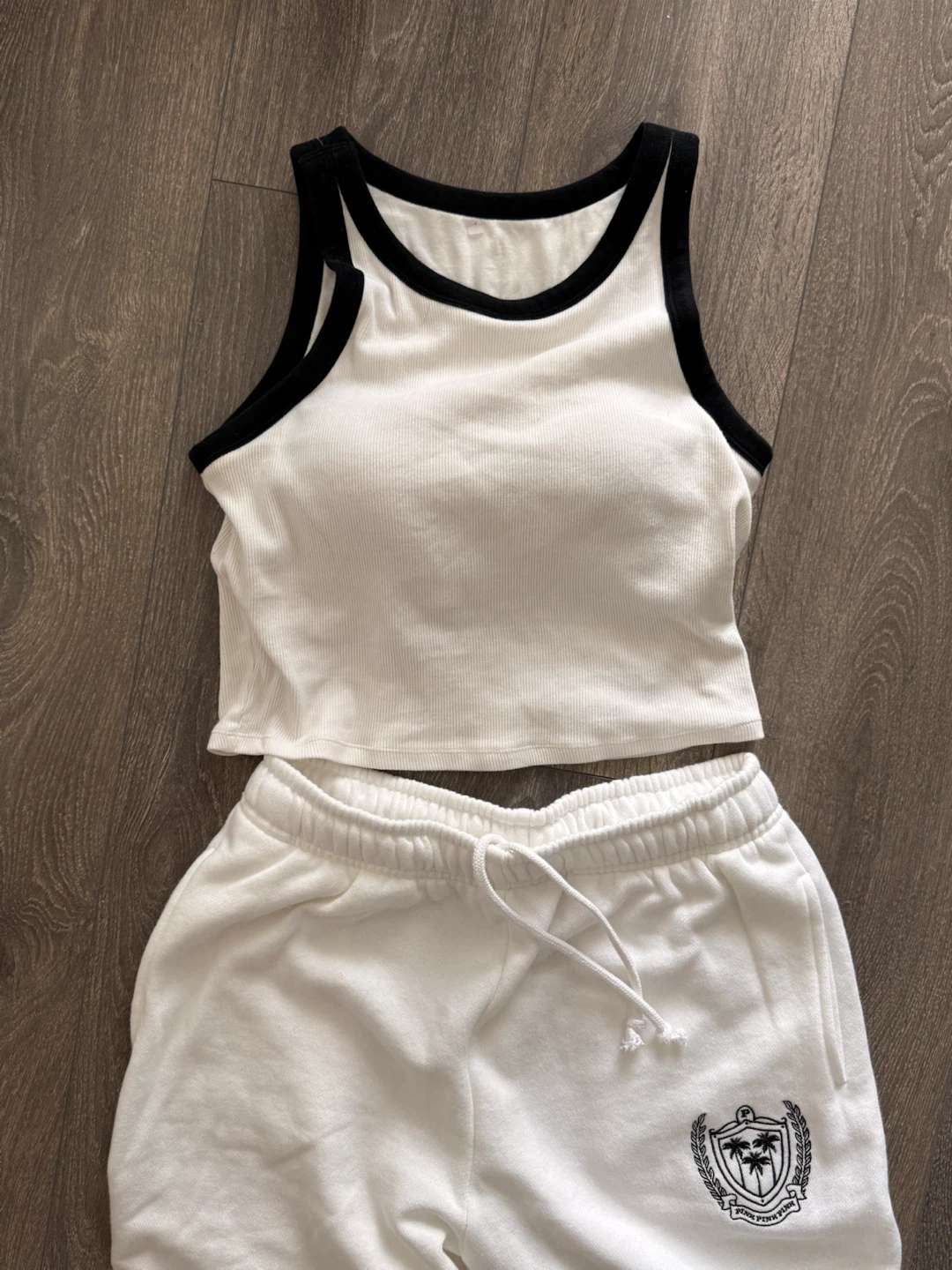 Uniqlo bra Top - photo 2